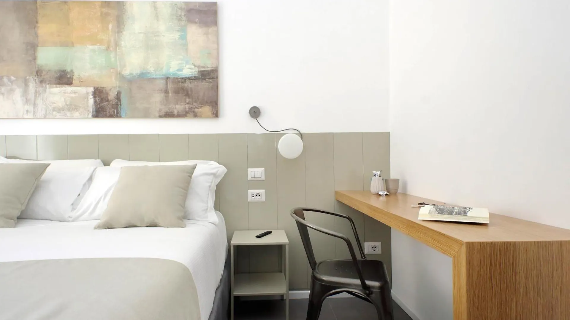 Ych-Montebello - Rooms Roma Italia