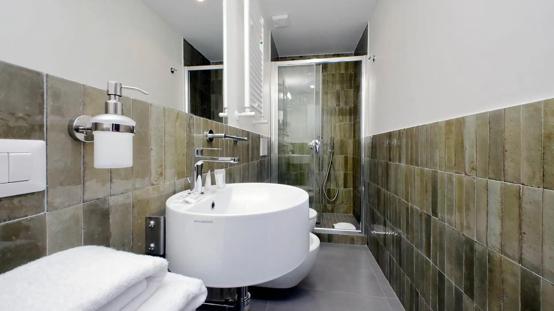 Ych-Montebello - Rooms Roma