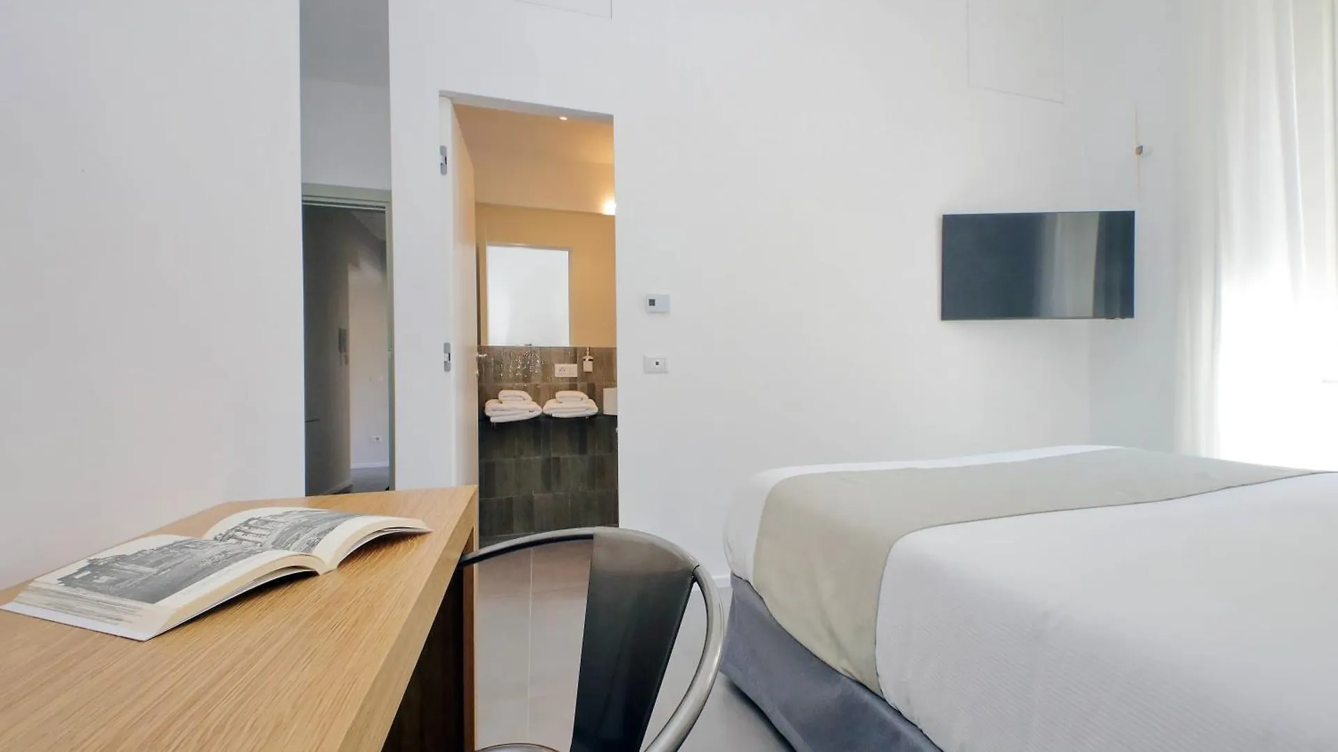 Apartamento Ych-Montebello - Rooms Roma Italia