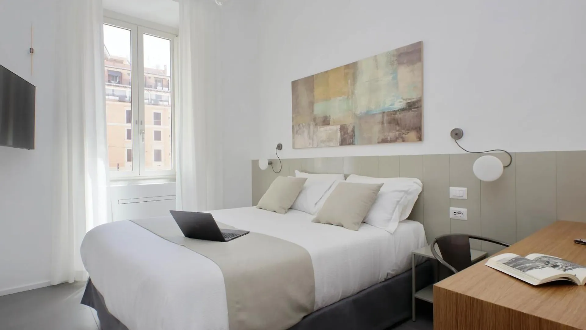Ych-Montebello - Rooms Roma