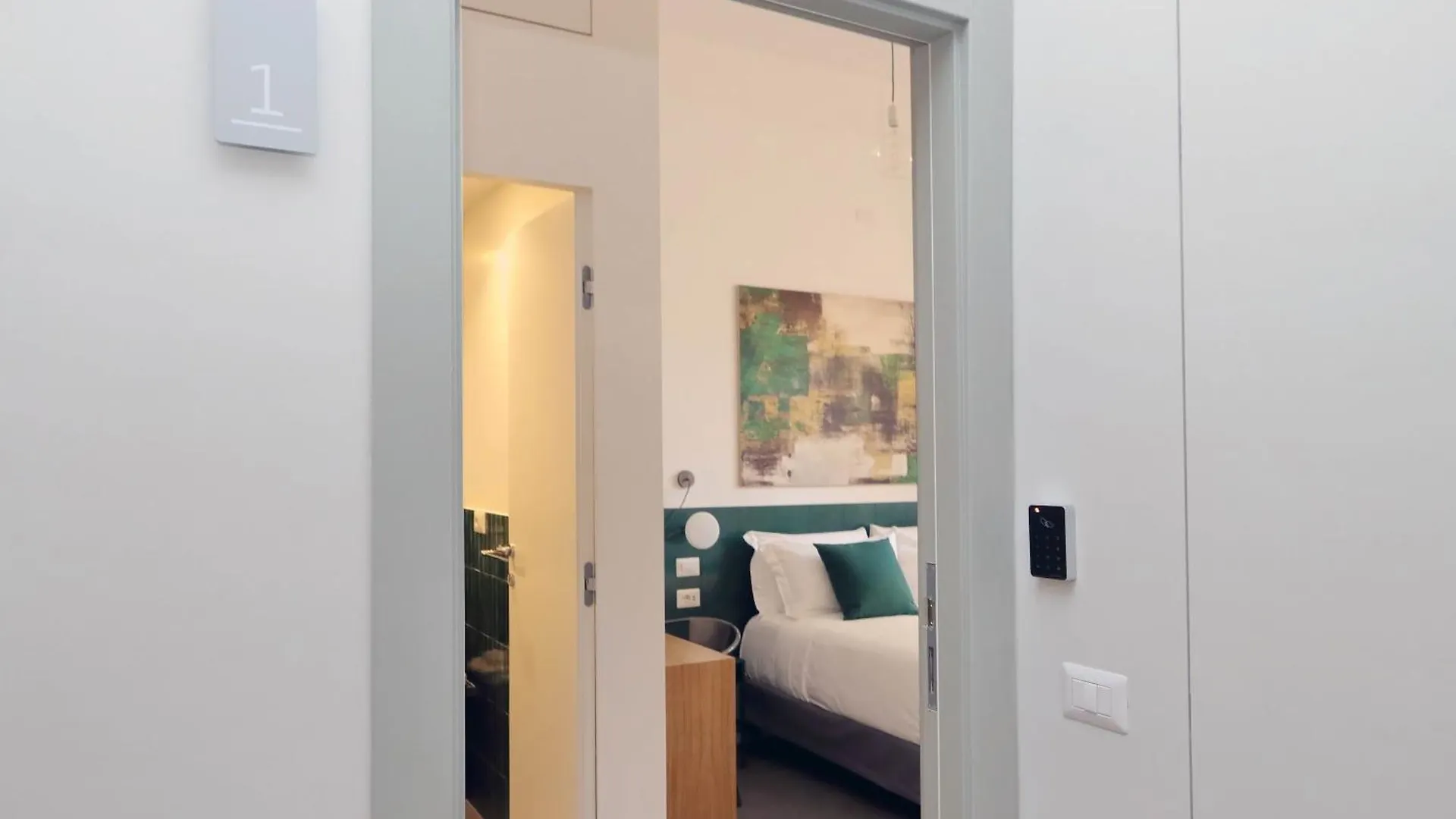 Ych-Montebello - Rooms Roma Italia